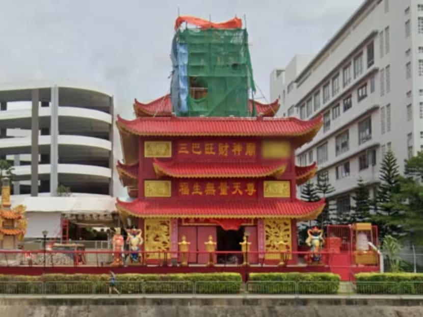 The 60-year-old man was stung by multiple hornets while cycling near the Sembawang God of Wealth Temple, pictured in this screen grab from Google street view.